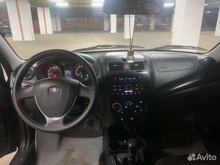 LADA Granta 1.6 МТ, 2018, 71 333 км