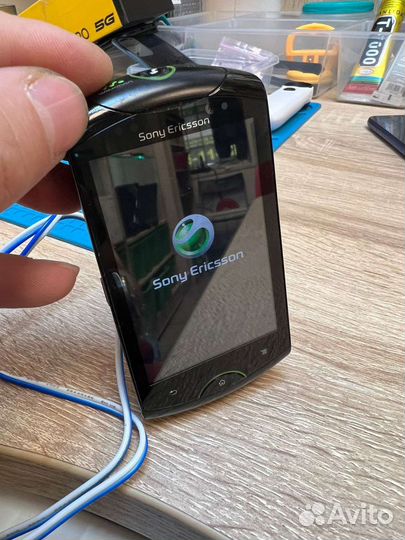 Телефон Sony ericsson WT19i