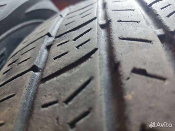 Kumho Road Venture APT KL51 235/75 R16 106T