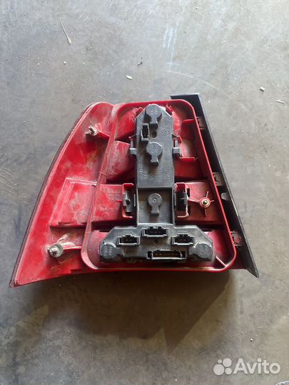 Фонарь задний правый volkswagen bora jetta