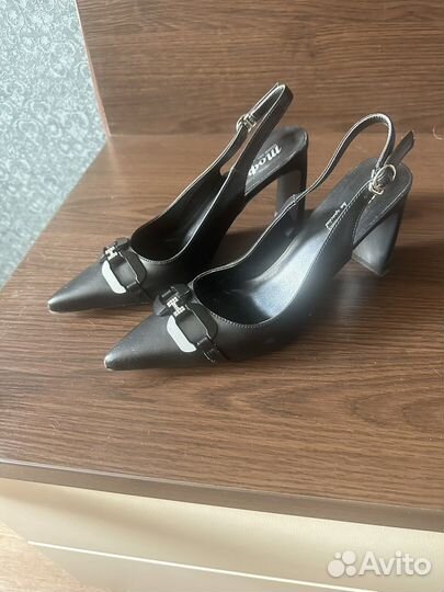 Туфли Нат кожа. 1 раз одеты