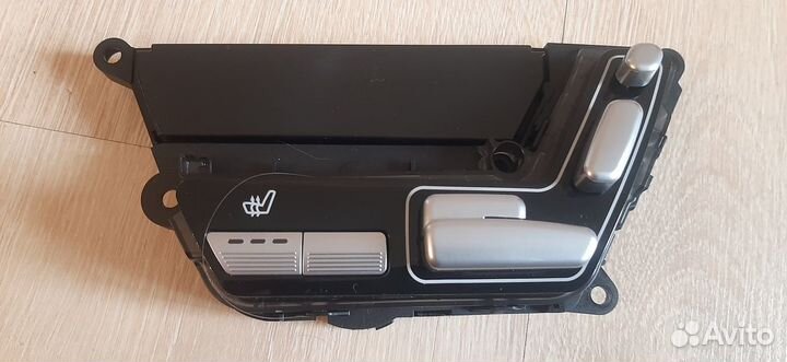 Блок регулировки заднего сидения Mercedes W221