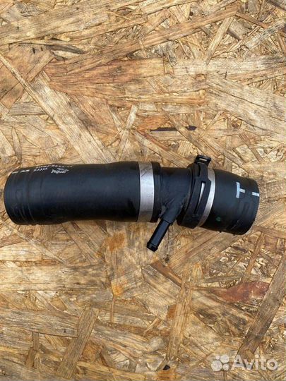 Патрубок охлаждения верхний Land Rover Range Rover