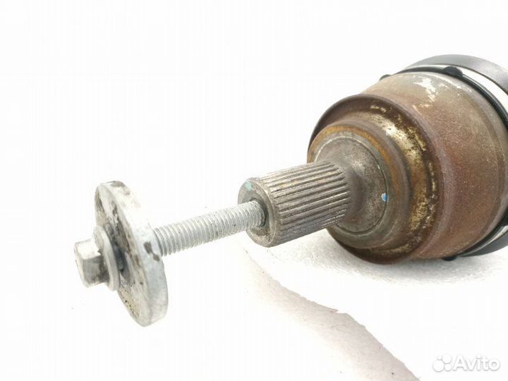 Полуось (привод) передний левый Volvo V40