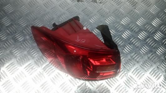 Фонарь задний левый volkswagen jetta 6 (KNK20MX01)