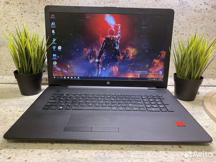 Большой ноутубк HP 2 видеокарты