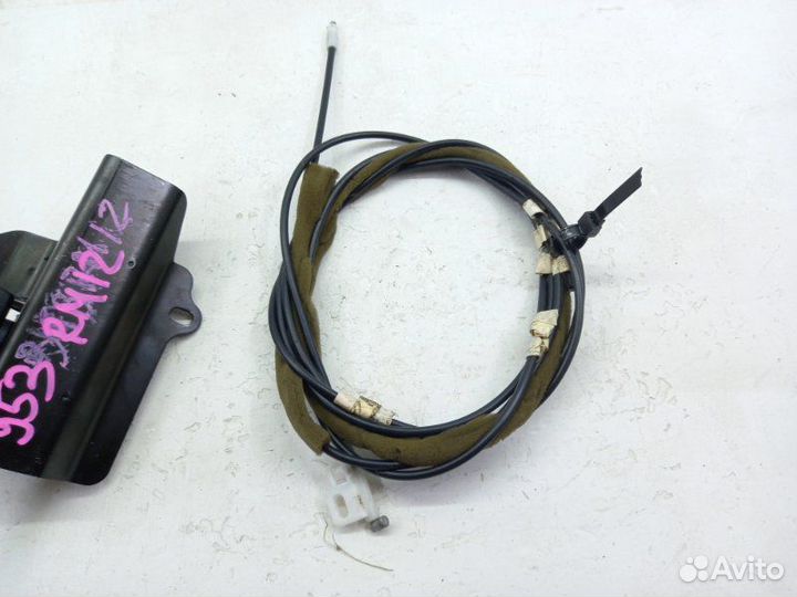 Трос лючка бака Nissan Liberty RM12 QR20 2001