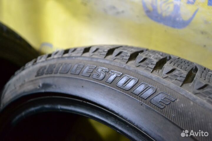 Bridgestone Blizzak Revo2 215/45 R17