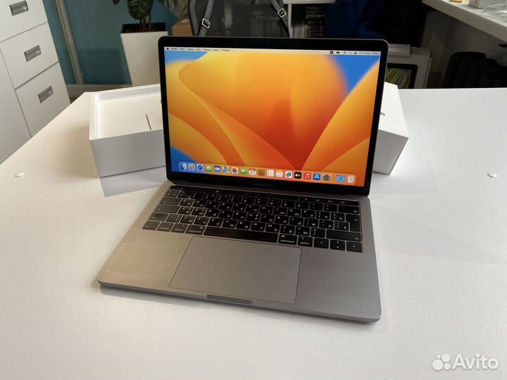 MacBook Pro 13