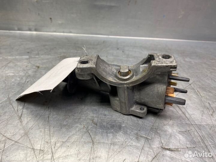 Замок зажигания Volkswagen Bora 1997-2005