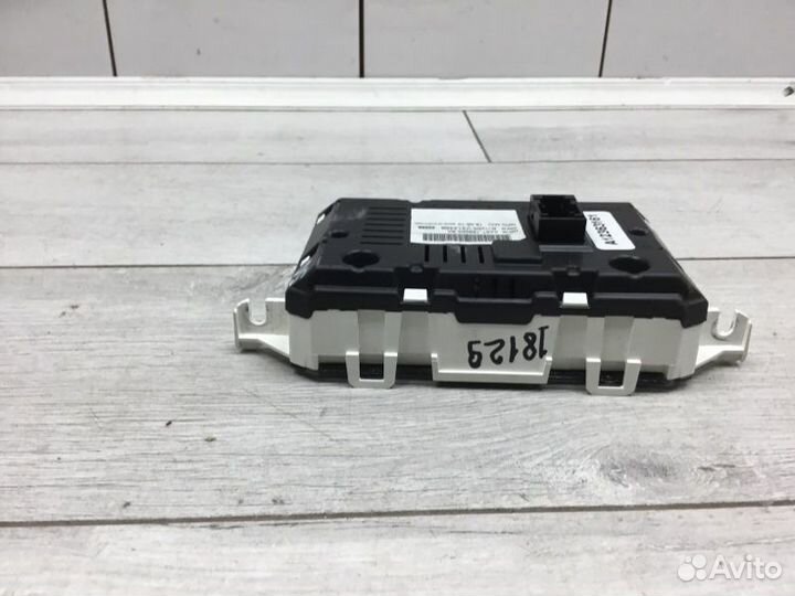 Дисплей компьютера Ford Fiesta хэтчбек tzja 2010