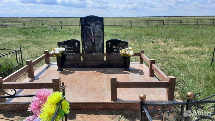 Памятники из гранита и мрамора