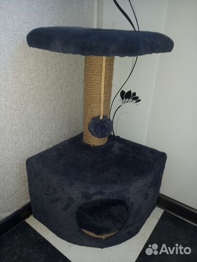 Домик для кошки с когтеточкой бу