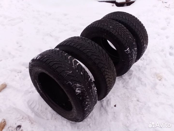 Goodyear UltraGrip 500 225/65 R17 102