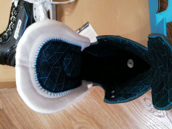 Хоккейные коньки bauer X-LP 8R