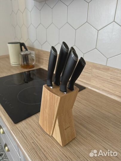 Набор кухонных ножей Tefal Новый