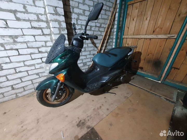 Скутер suzuki 150кб