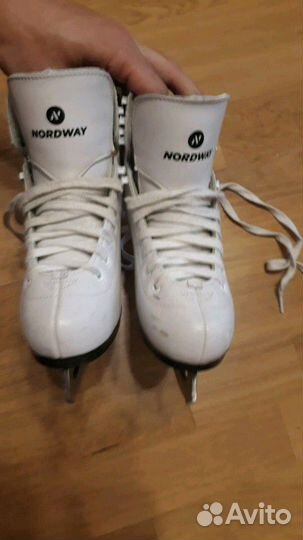 Коньки фигурные размер 29