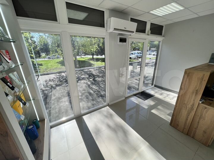 Торговая площадь, 14 м²