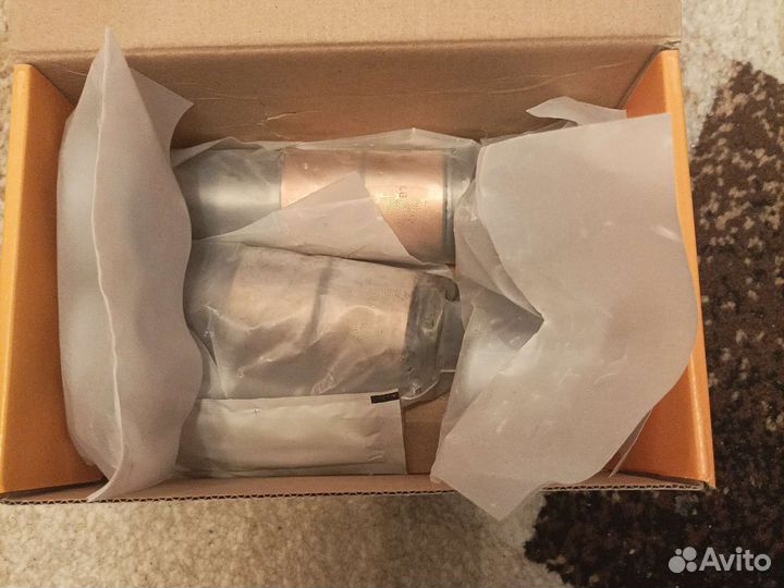 Ремкомплект заднего суппорта Вольво