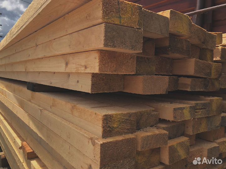 Сосновые доски, надежный материал для вашего сада и дома