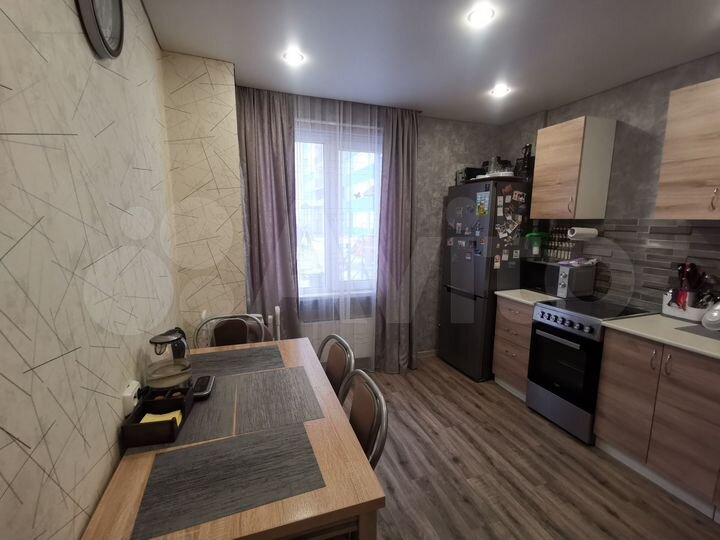 2-к. квартира, 56,5 м², 1/12 эт.