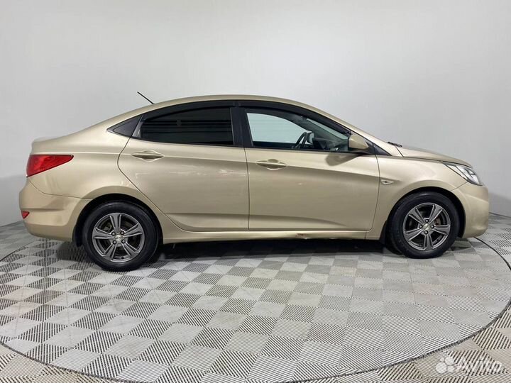 Hyundai Solaris 1.6 МТ, 2013, 180 000 км