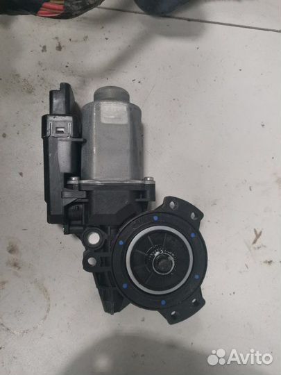 Стеклоподъемный механизм передний правый Kia Ceed