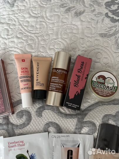 Набор косметики Clarins Divage Erborian Givenchy