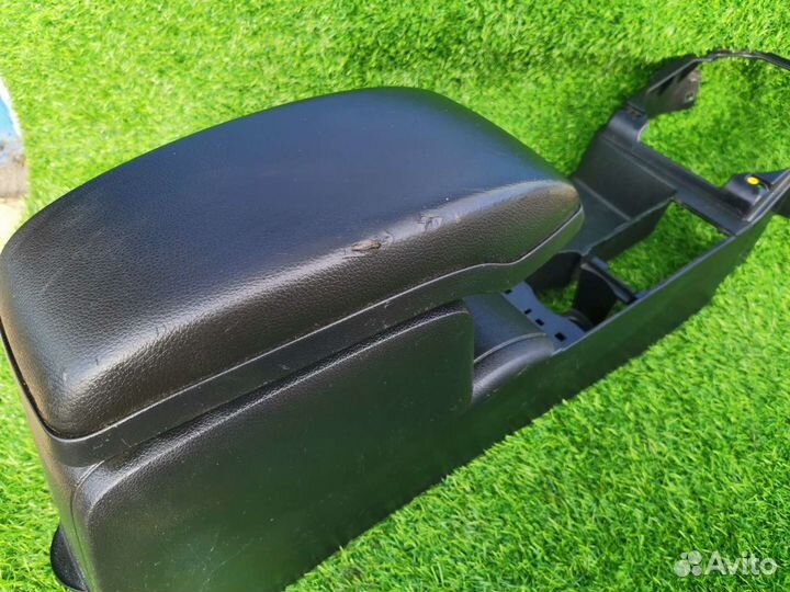 Подлокотник форд мондео 3