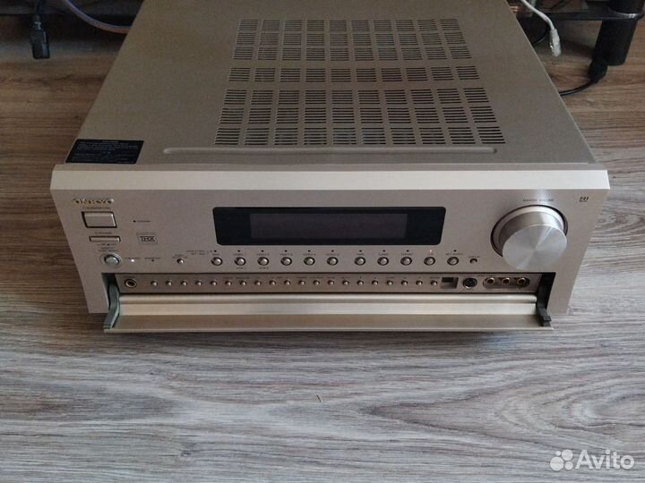 Onkyo Integra NA-900