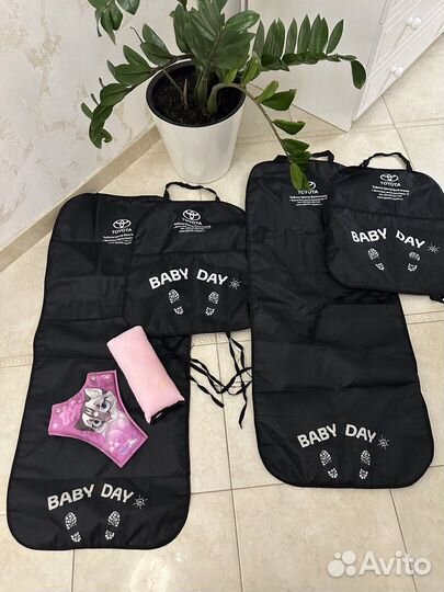 Чехлы на сиденья в машину