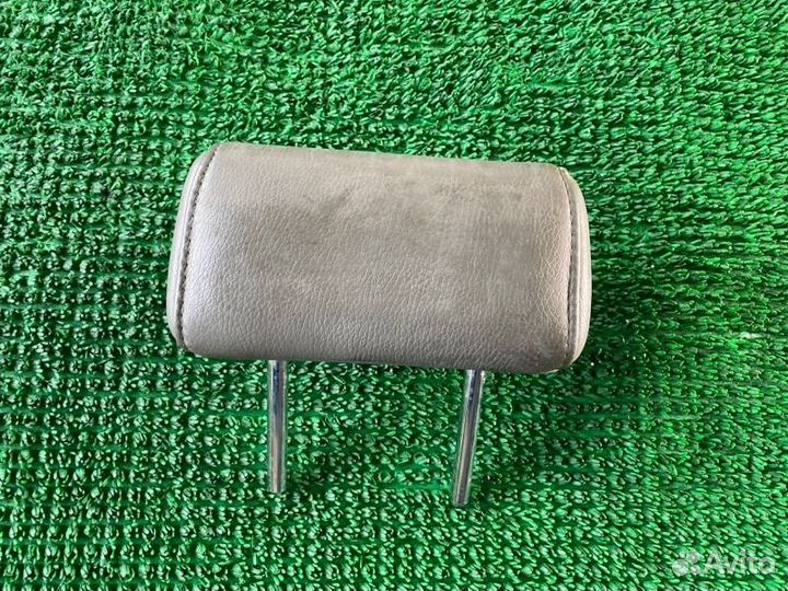 Подголовник зад. Toyota Tundra, Sequoia