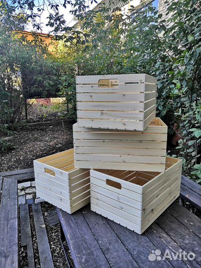 Деревянный ящик стеллаж