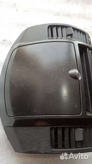 Консоль центральная с бардачком Nissan Note