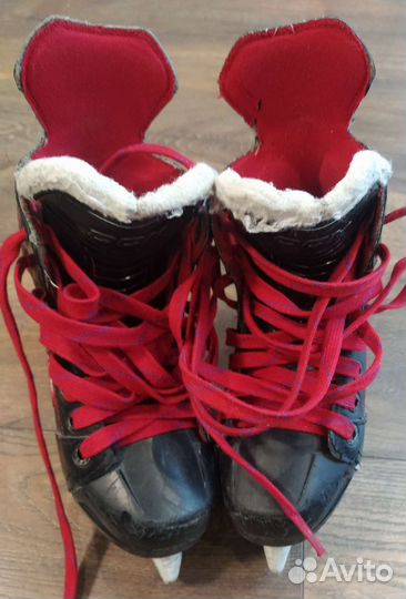 Коньки хоккейные CCM