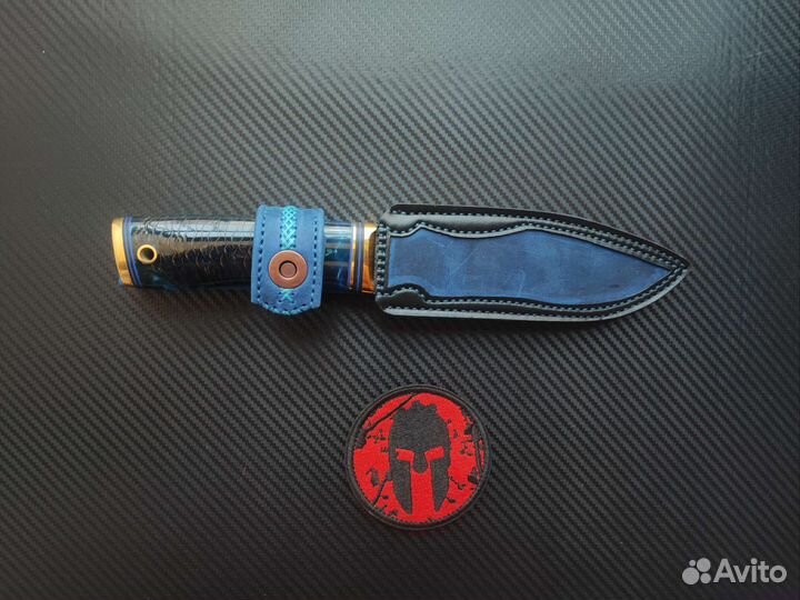 Нож ручной работы из дамасской стали