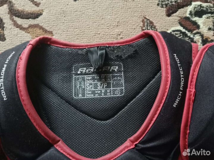 Нагрудник хоккейный bauer x700