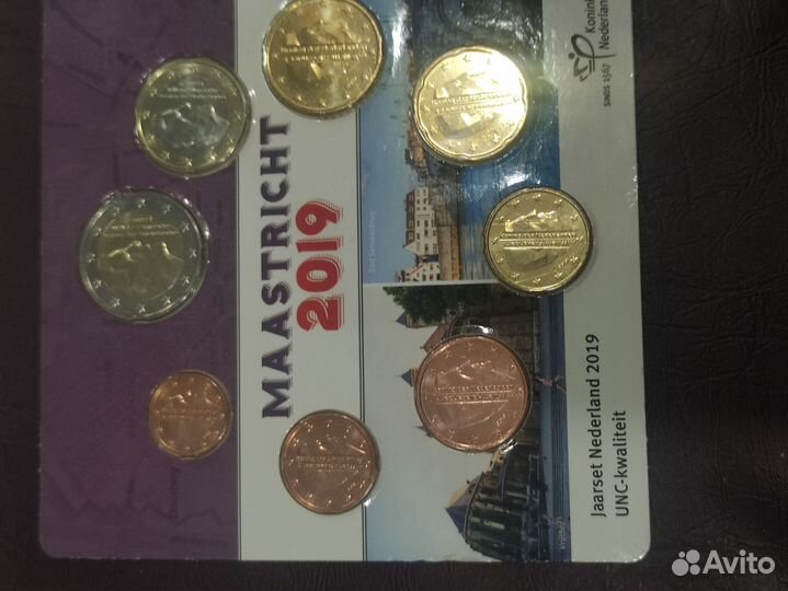 Годовой набор евро Нидерландов 2019