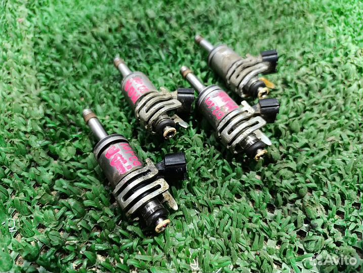 Форсунка топливная Lexus RX300