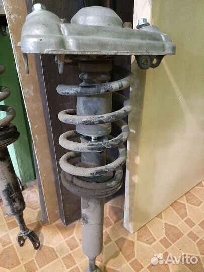 Амортизатор передний ауди а6 с 5