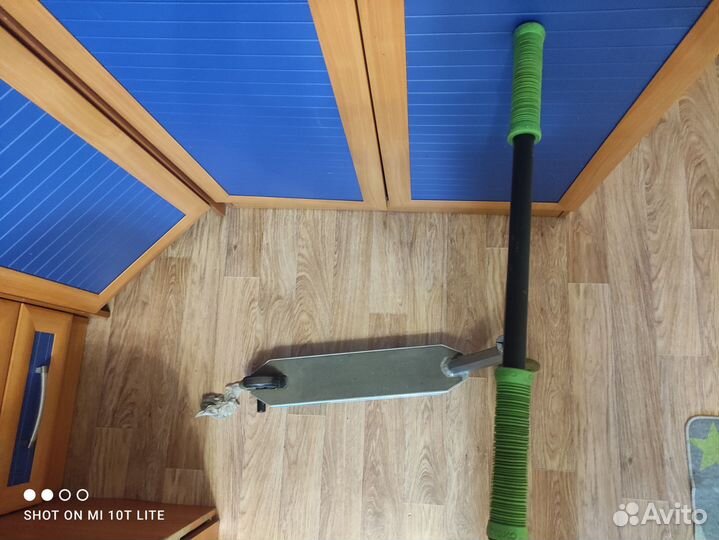 Трюковой самокат oxelo