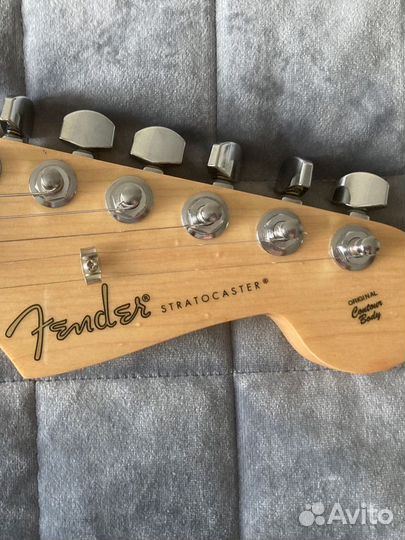 Fender player Stratocaster HSS