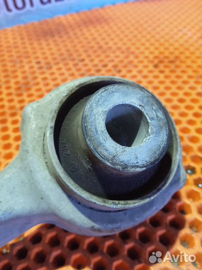 Рычаг передний правый Mercedes-Benz C-класс