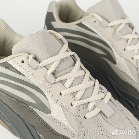 Кроссовки Adidas Yeezy Boost 700 v2 Tephra