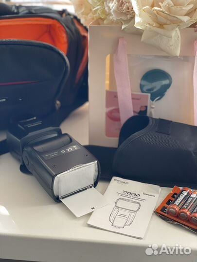 Беззеркальный фотоаппарат canon