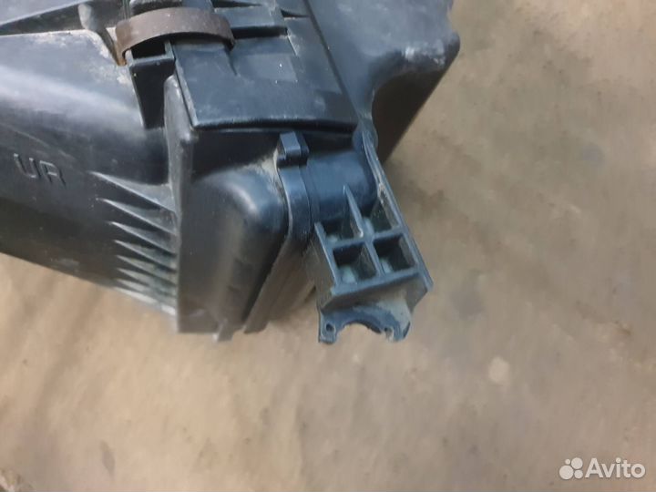 Корпус воздушного фильтра R Infiniti FX/QX70 S51