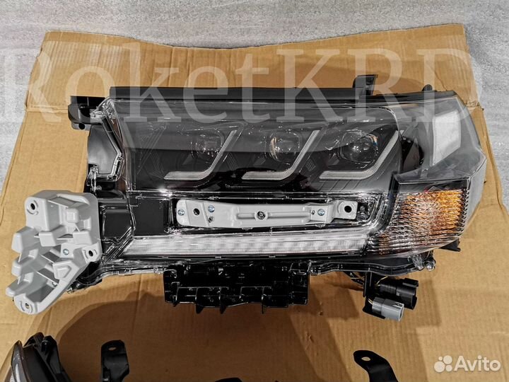 Фары toyota land cruiser 200 15-2020 г LED