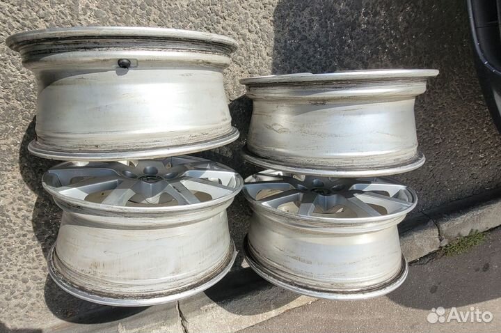 Оригинальные диски Skoda Octavia Spider R16