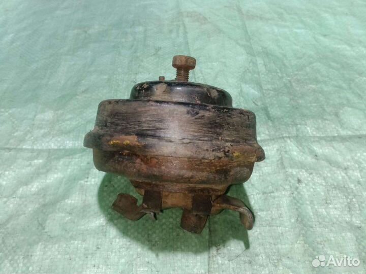 Подушка двигателя передняя Volkswagen Passat B3